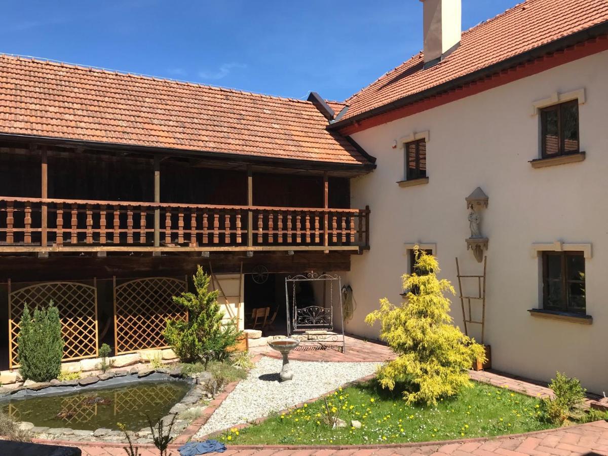 Zamecek Zdiky - Moderni Velky Apartman Bujanov Εξωτερικό φωτογραφία
